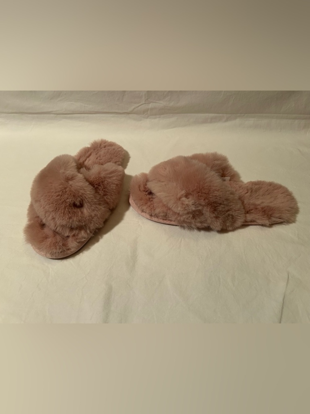 LC Lauren Conrad pink L 8-9 slid on slippers faux fur fuzzy women Raylyn her